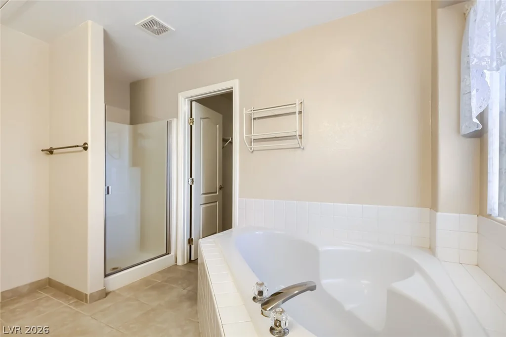 5242 Willowdale, North Las Vegas, NV 89031
