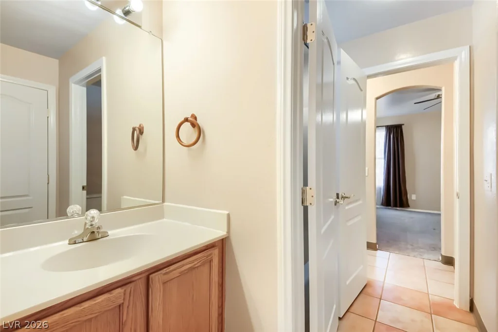 5242 Willowdale, North Las Vegas, NV 89031