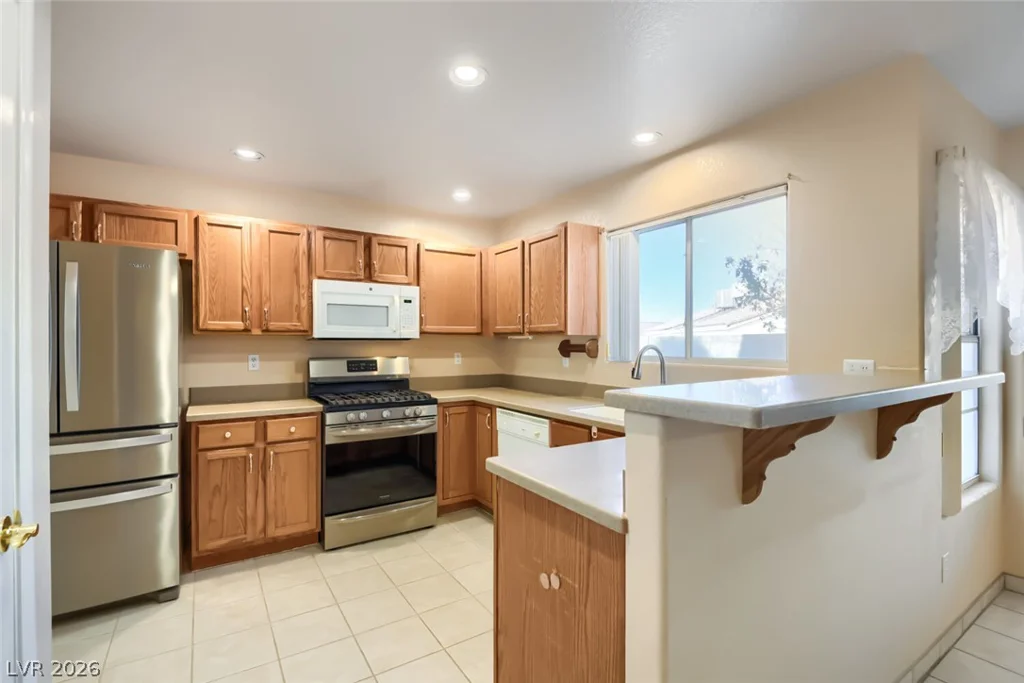 5242 Willowdale, North Las Vegas, NV 89031