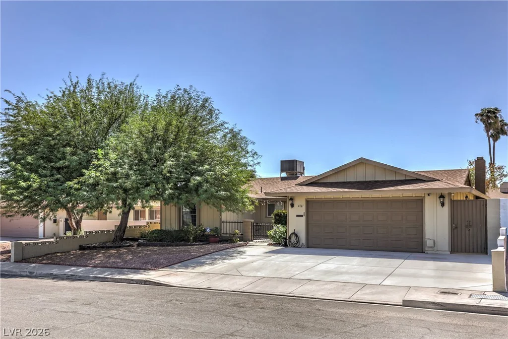 4161 Royalhill, Las Vegas, NV 89121