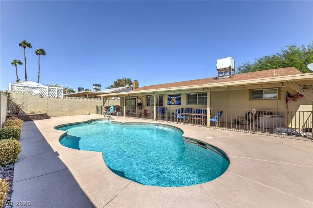 4161 Royalhill, Las Vegas, NV 89121