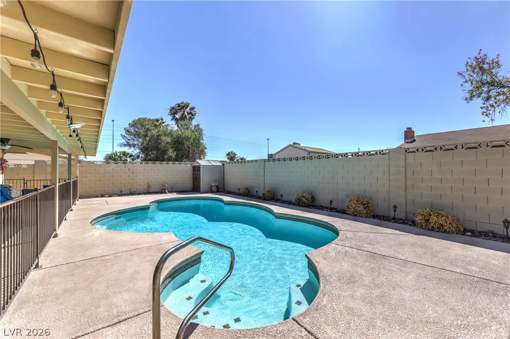 4161 Royalhill, Las Vegas, NV 89121