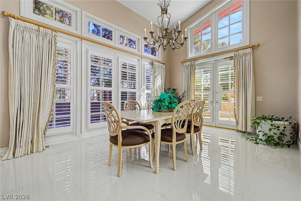 1105 Broadmoor, Las Vegas, NV 89109