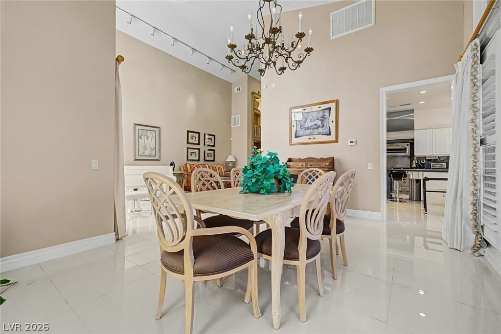 1105 Broadmoor, Las Vegas, NV 89109