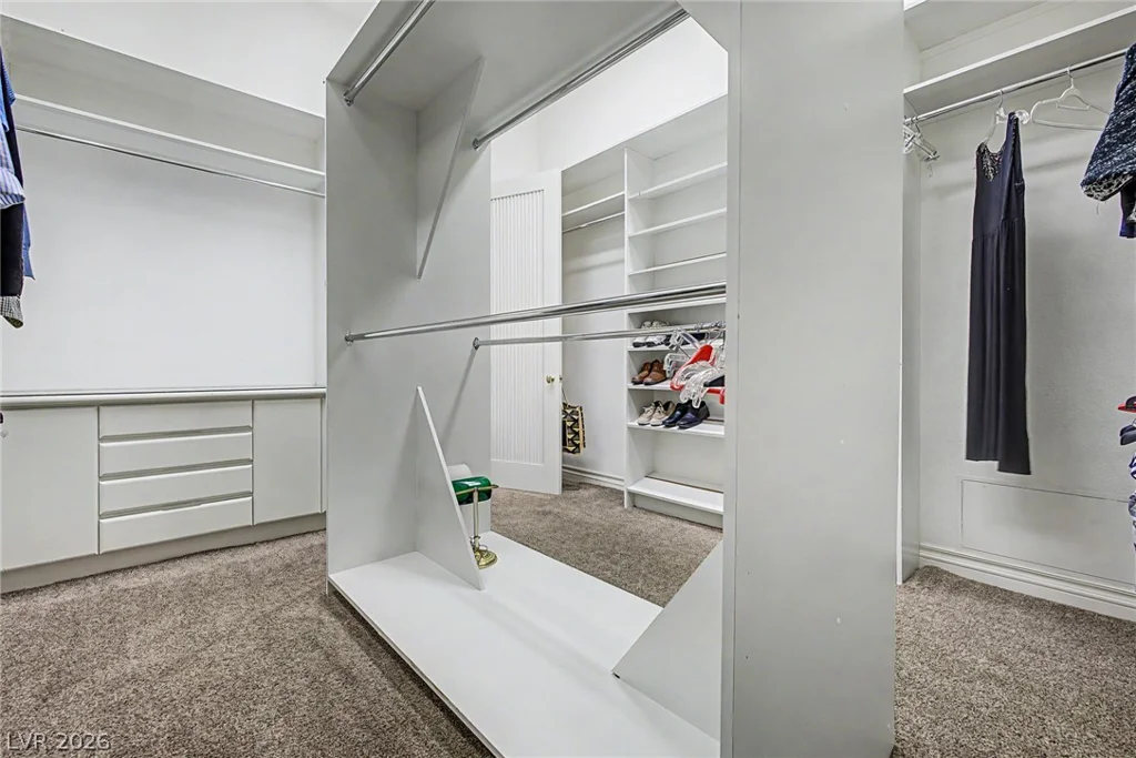 1105 Broadmoor, Las Vegas, NV 89109