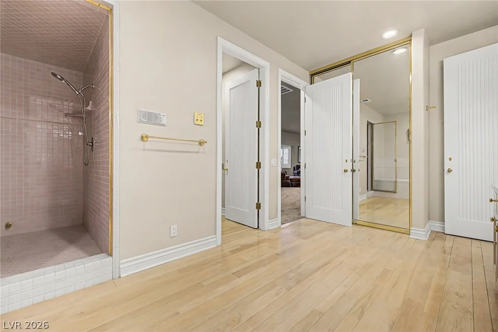 1105 Broadmoor, Las Vegas, NV 89109