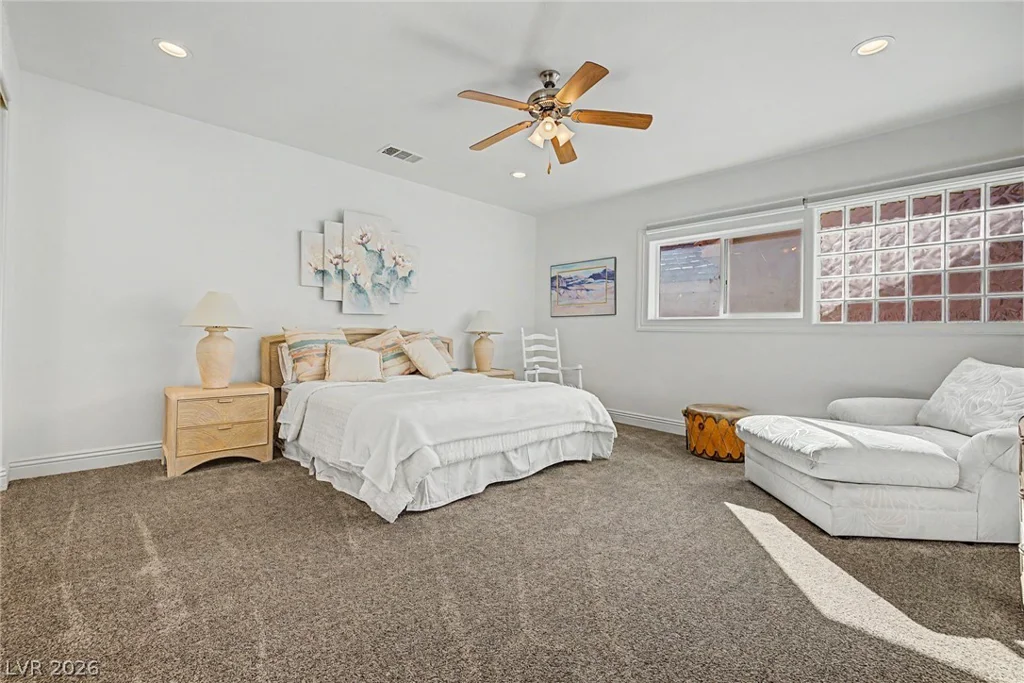 1105 Broadmoor, Las Vegas, NV 89109