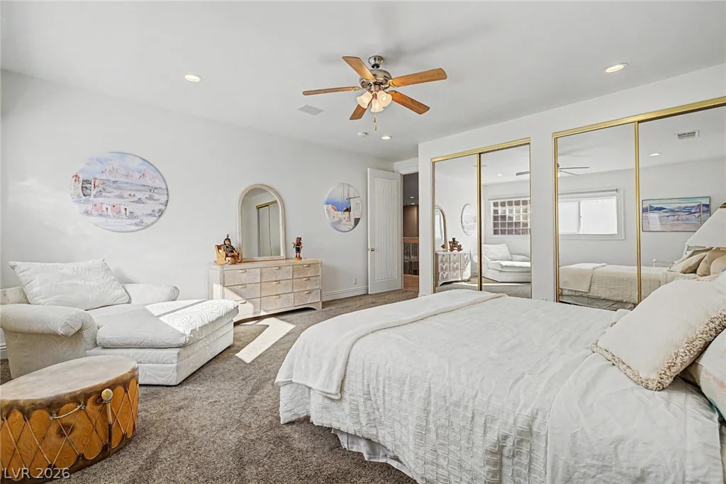 1105 Broadmoor, Las Vegas, NV 89109