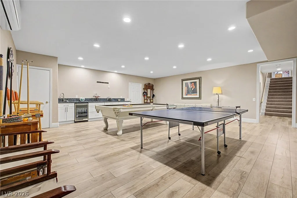 1105 Broadmoor, Las Vegas, NV 89109