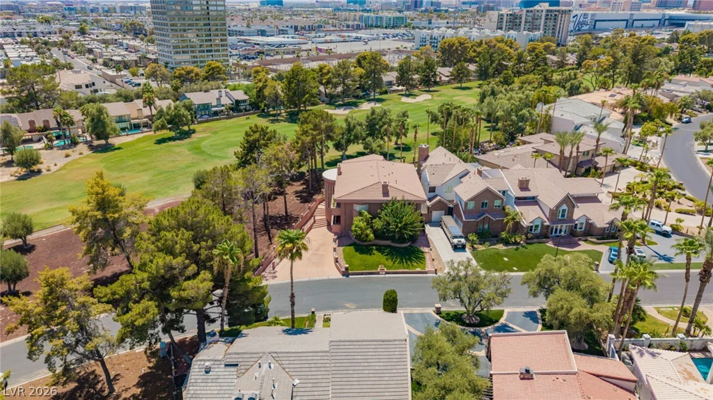 1105 Broadmoor, Las Vegas, NV 89109