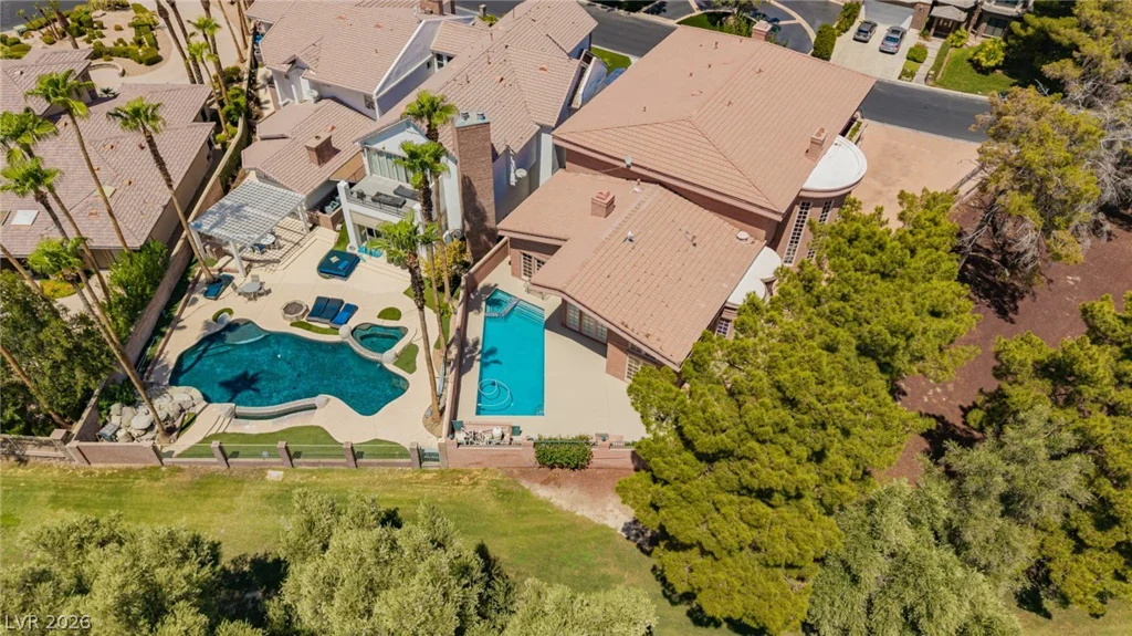 1105 Broadmoor, Las Vegas, NV 89109