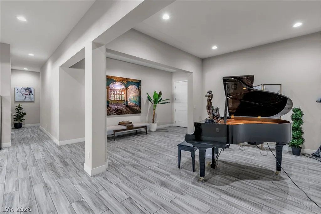 8233 Sweetwater Creek, Las Vegas, NV 89113