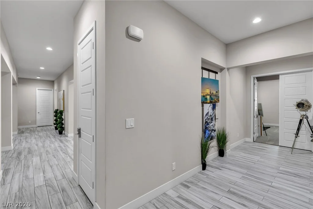 8233 Sweetwater Creek, Las Vegas, NV 89113