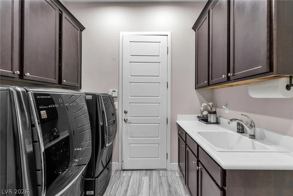 8233 Sweetwater Creek, Las Vegas, NV 89113