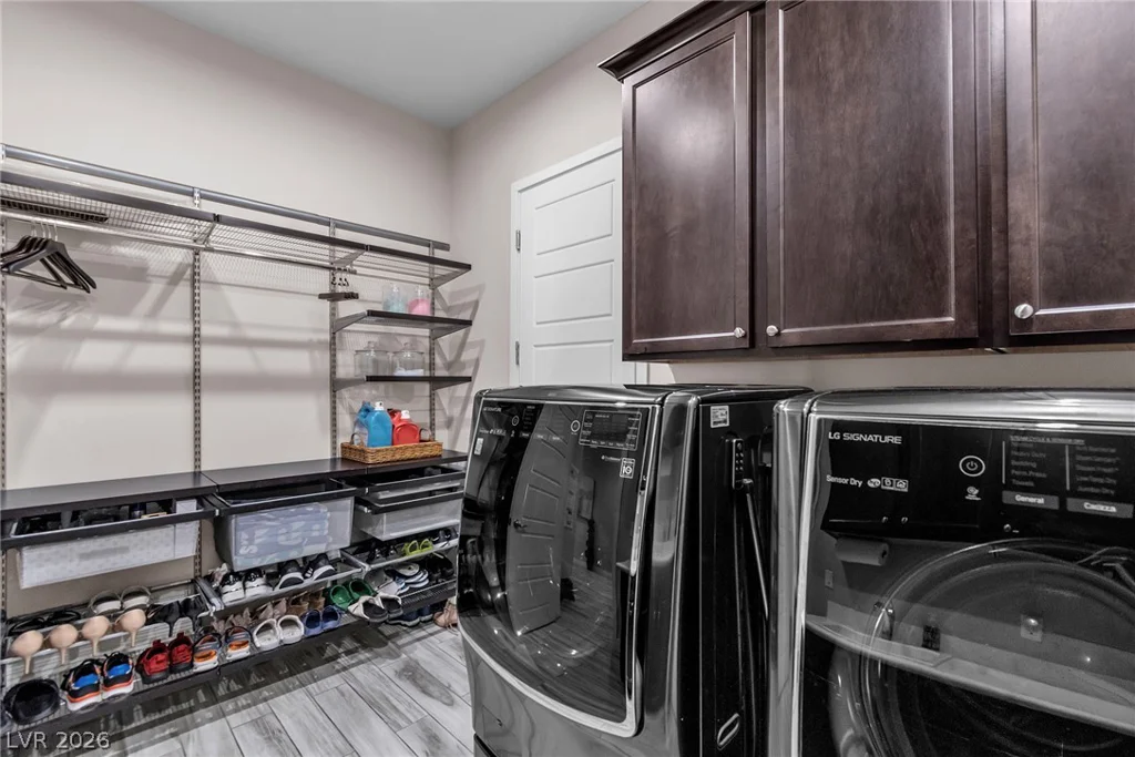 8233 Sweetwater Creek, Las Vegas, NV 89113