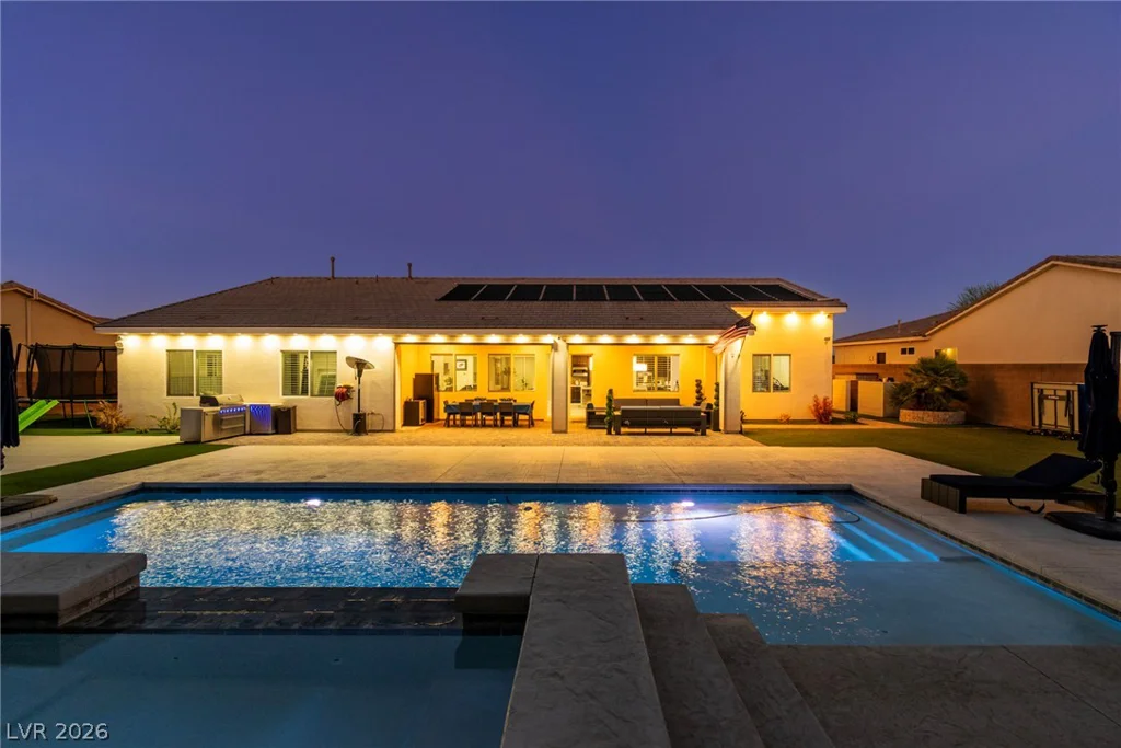 8233 Sweetwater Creek, Las Vegas, NV 89113