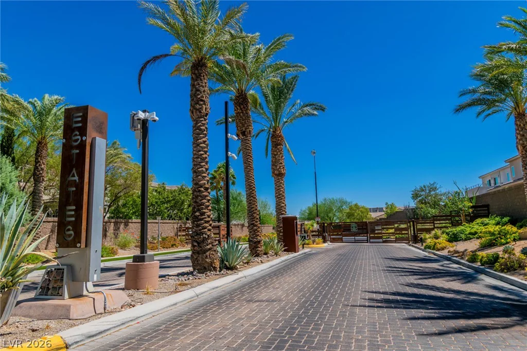 8233 Sweetwater Creek, Las Vegas, NV 89113