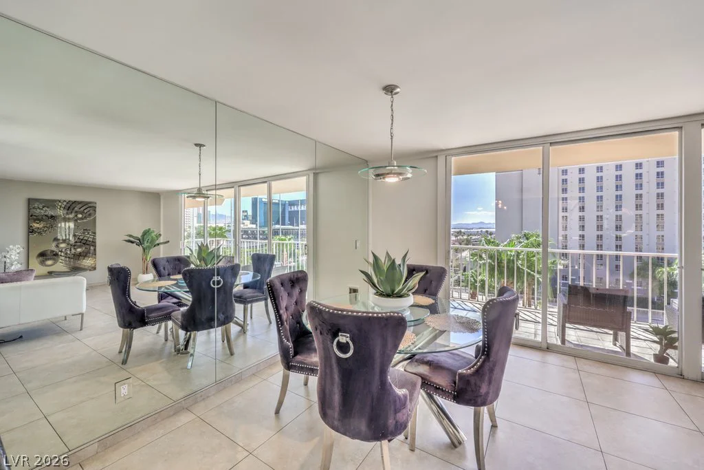 205 Harmon, Las Vegas, NV 89169