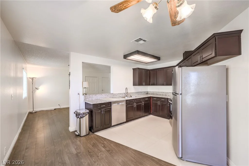5181 Pioneer, Las Vegas, NV 89146