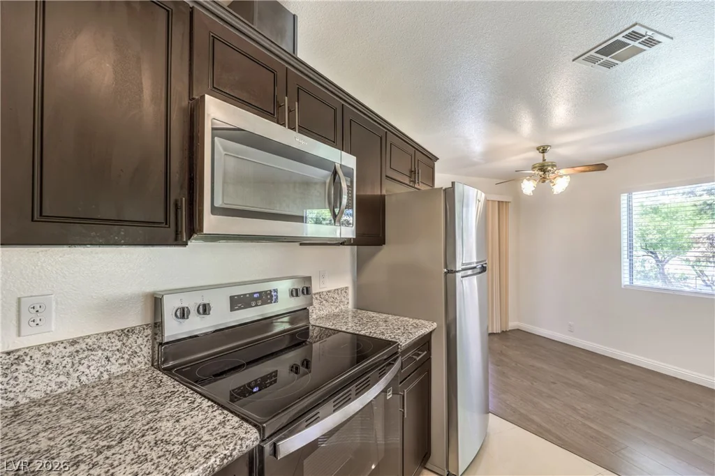 5181 Pioneer, Las Vegas, NV 89146