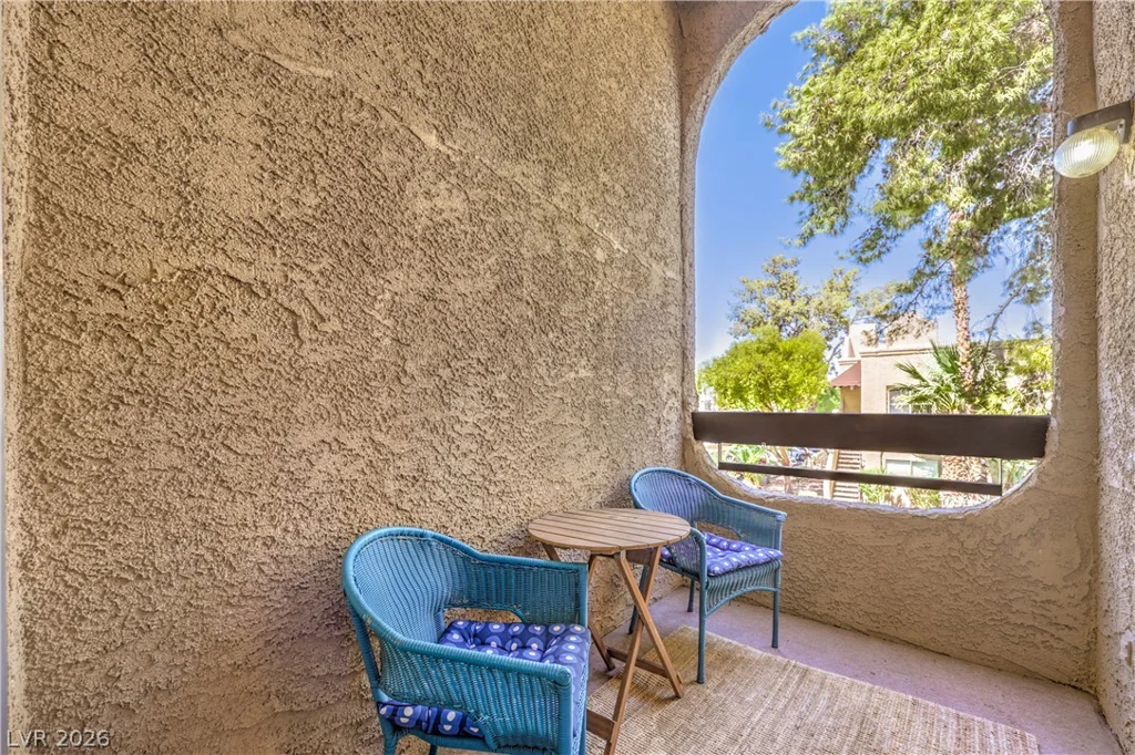 5181 Pioneer, Las Vegas, NV 89146
