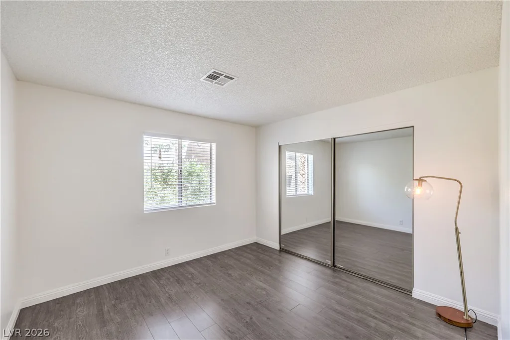 5181 Pioneer, Las Vegas, NV 89146