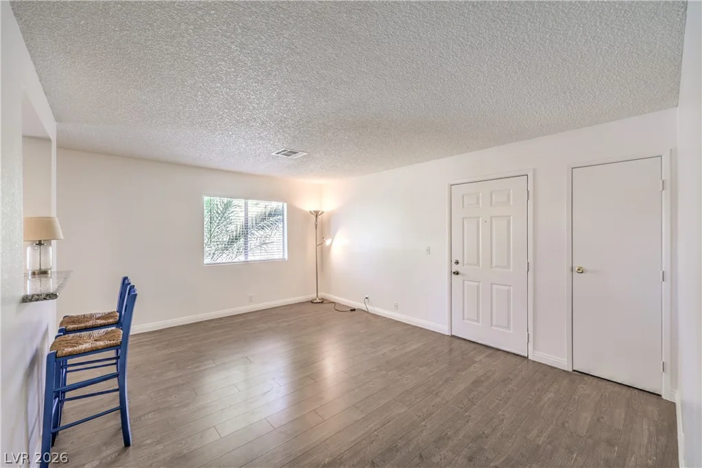 5181 Pioneer, Las Vegas, NV 89146