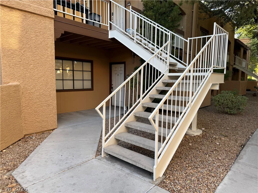 5126 Jones, Las Vegas, NV 89118