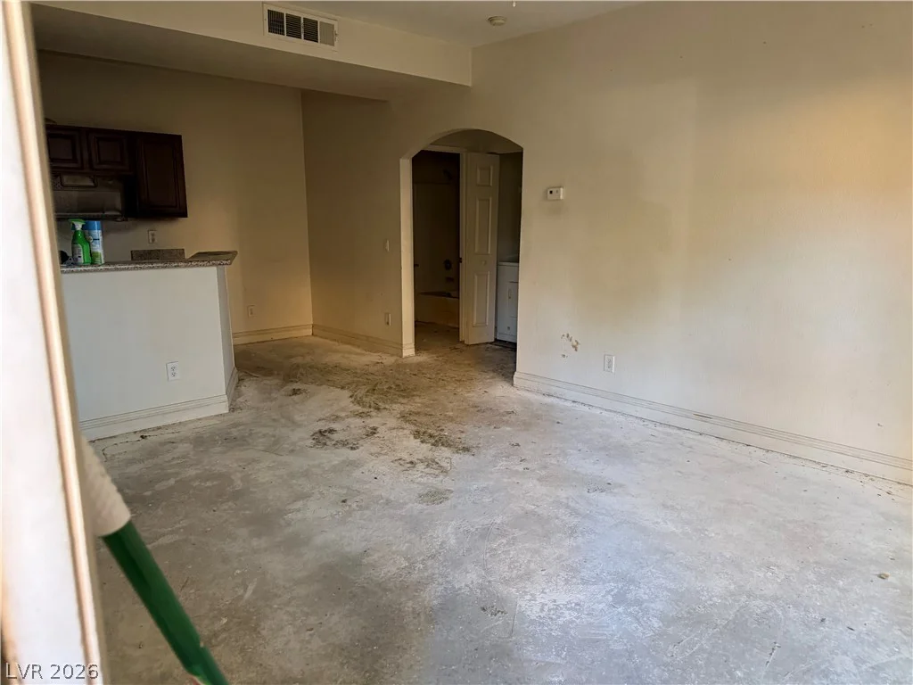 5126 Jones, Las Vegas, NV 89118