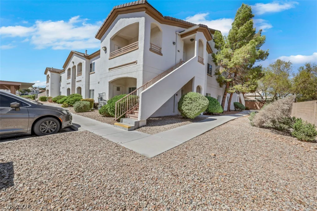 5650 Sahara, Las Vegas, NV 89142