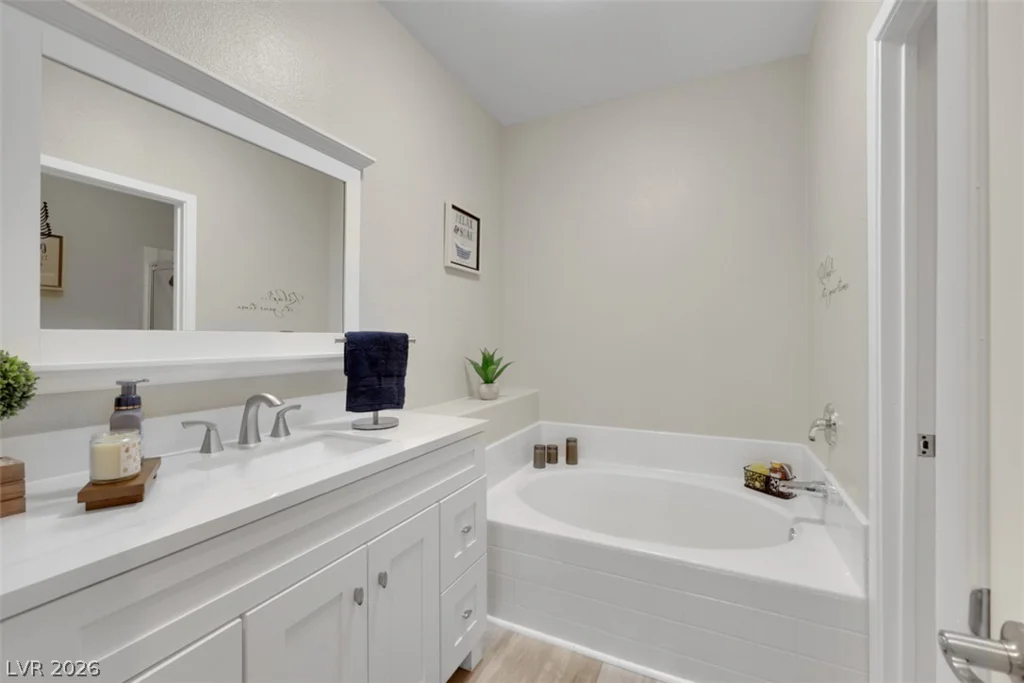 5650 Sahara, Las Vegas, NV 89142
