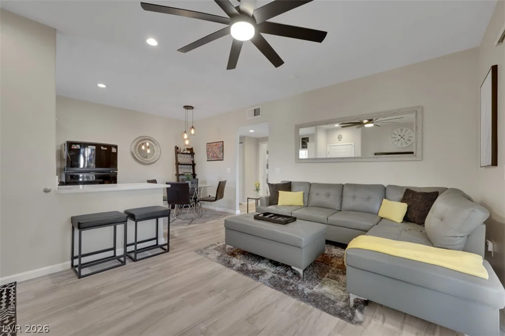 5650 Sahara, Las Vegas, NV 89142