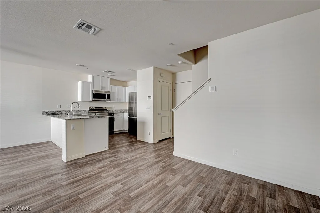 2960 Fire Cracker Red, Las Vegas, NV 89122