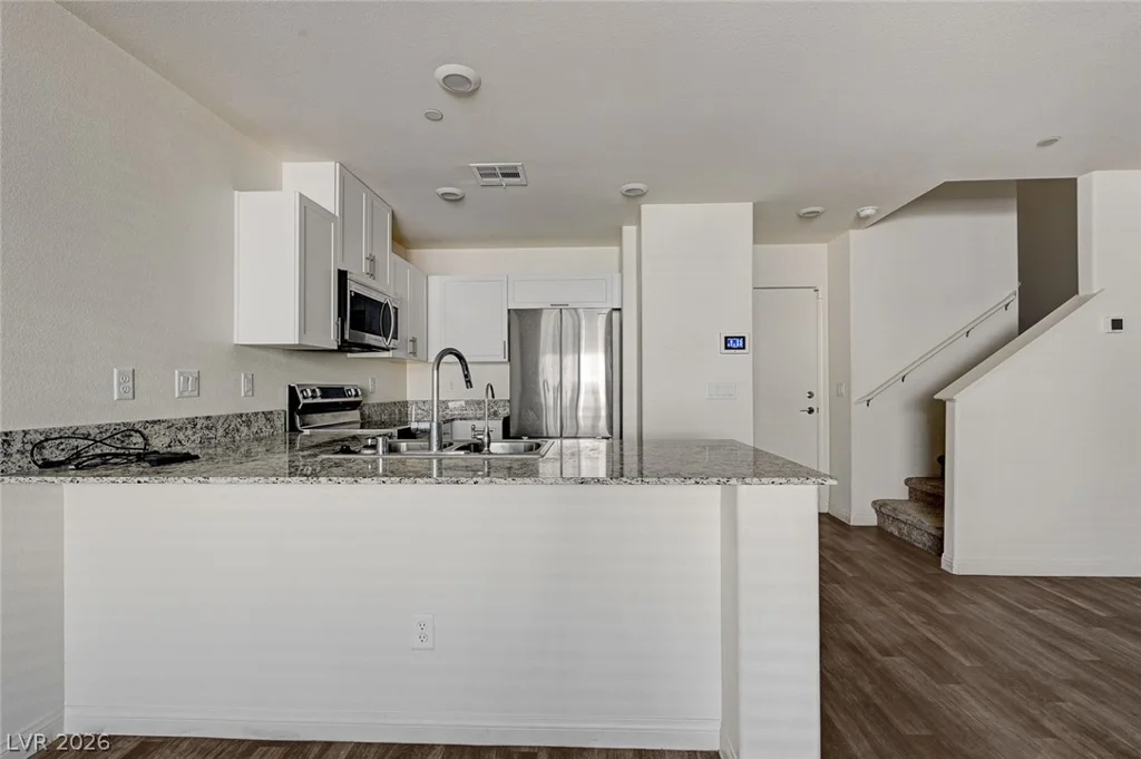 2960 Fire Cracker Red, Las Vegas, NV 89122