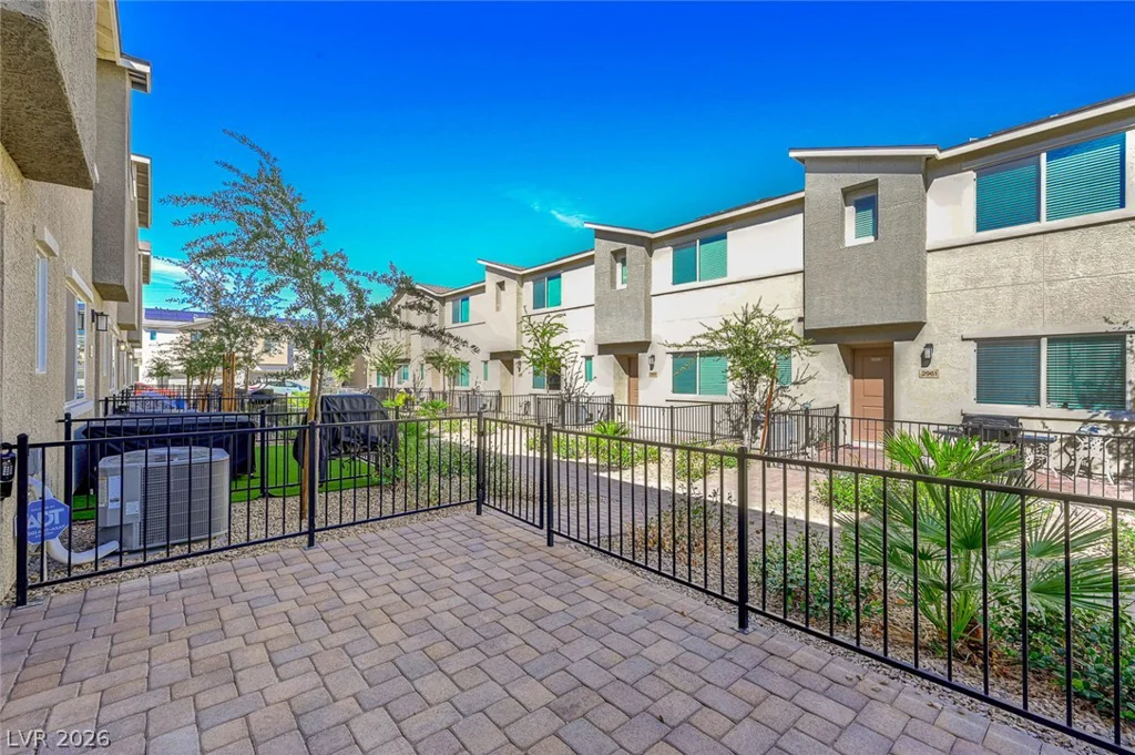 2960 Fire Cracker Red, Las Vegas, NV 89122