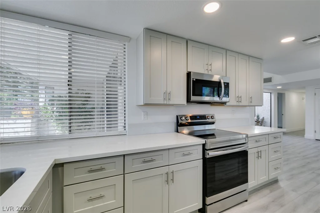 3161 Espanol, Las Vegas, NV 89121