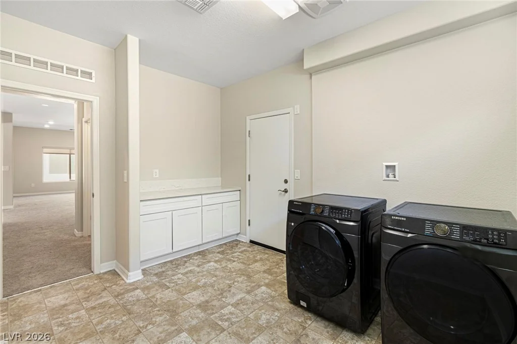 8745 Stella Nova, Las Vegas, NV 89139