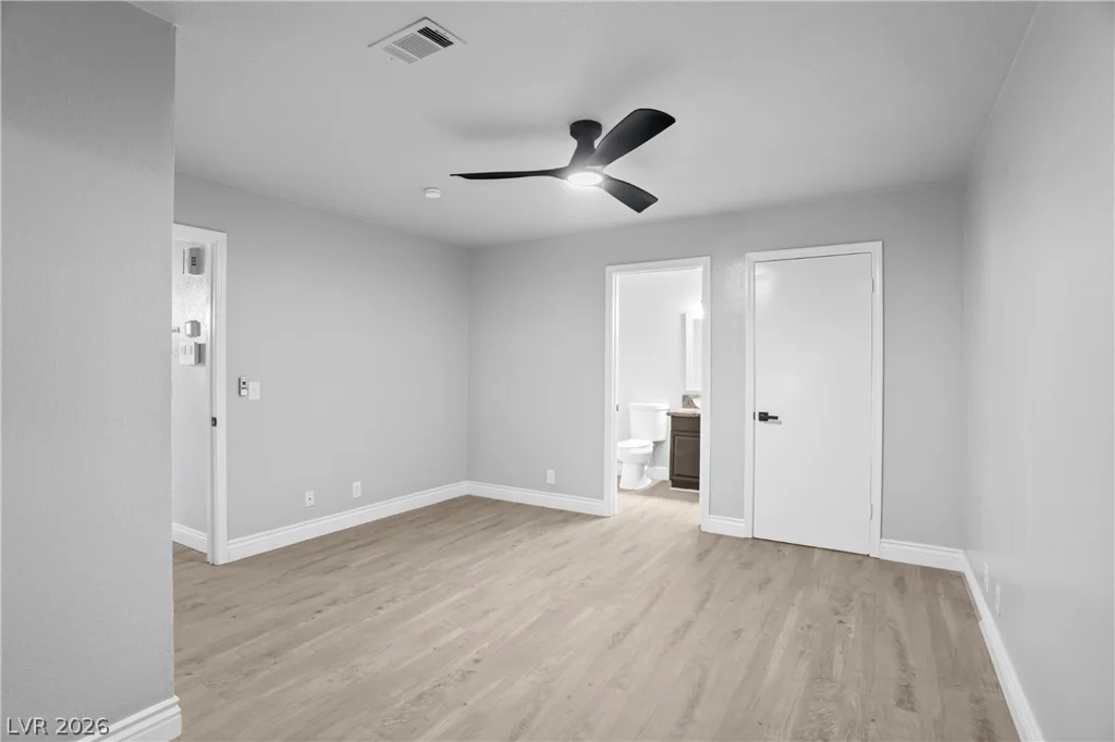 881 Mantis, Las Vegas, NV 89110