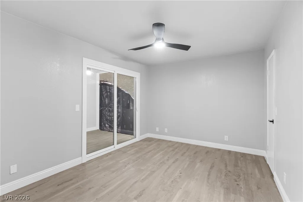 881 Mantis, Las Vegas, NV 89110