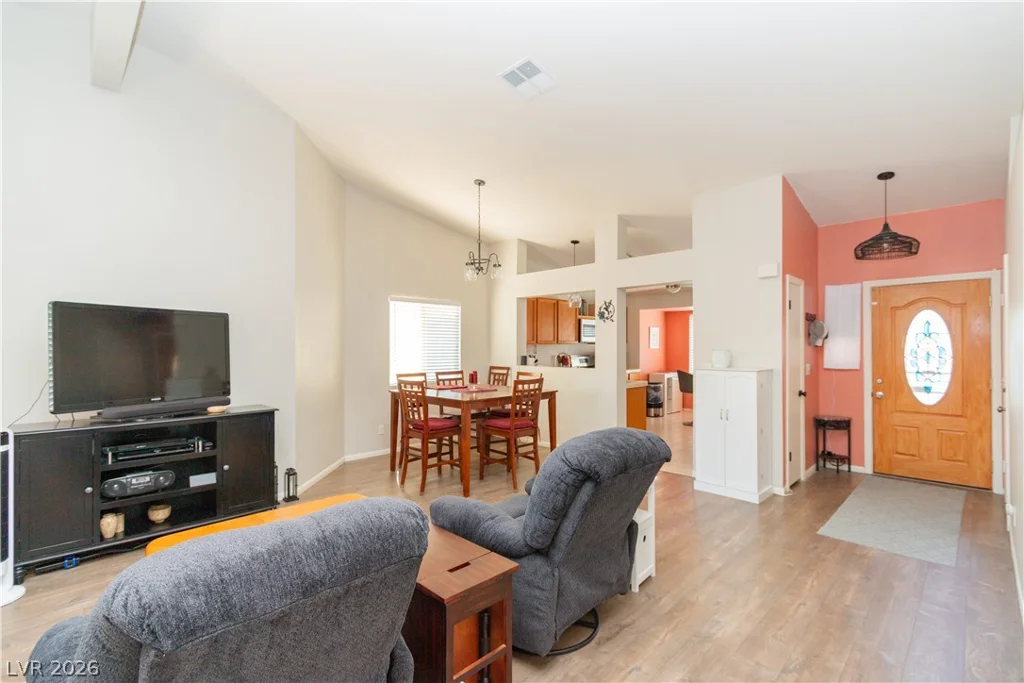 7332 Queen Palm, Las Vegas, NV 89128
