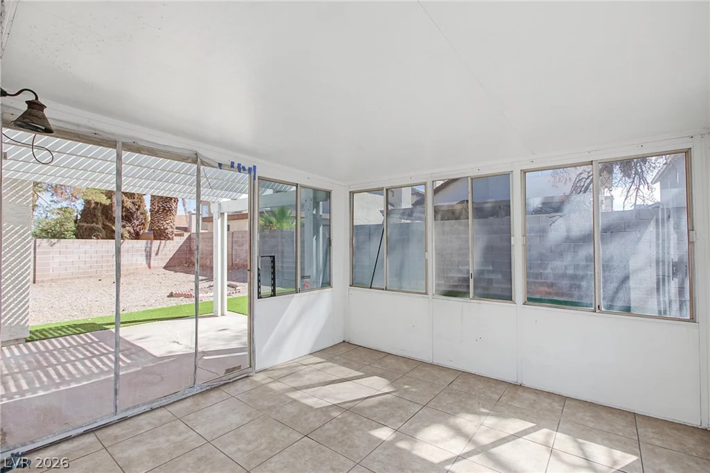1715 Dynasty, Las Vegas, NV 89119