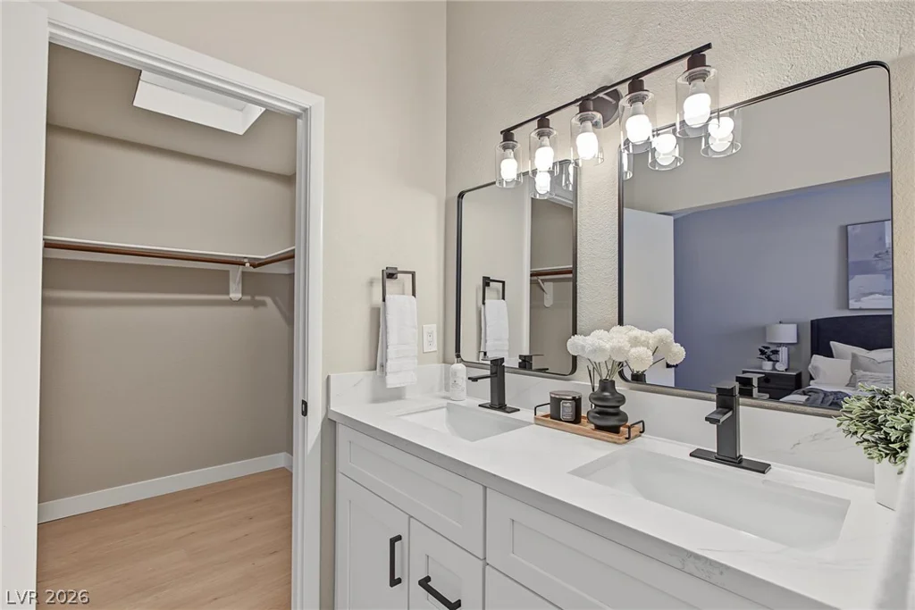 1715 Dynasty, Las Vegas, NV 89119