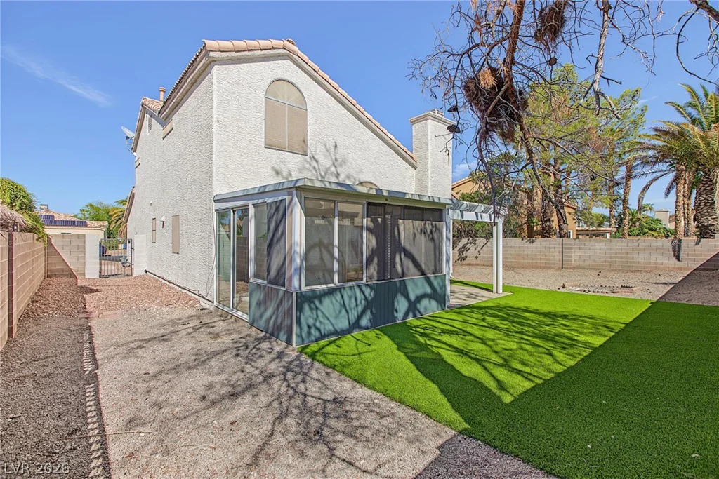 1715 Dynasty, Las Vegas, NV 89119