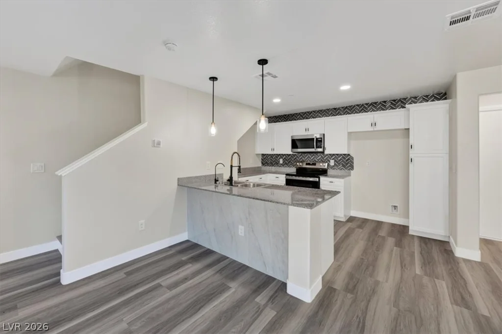6811 Sage Gold, North Las Vegas, NV 89086