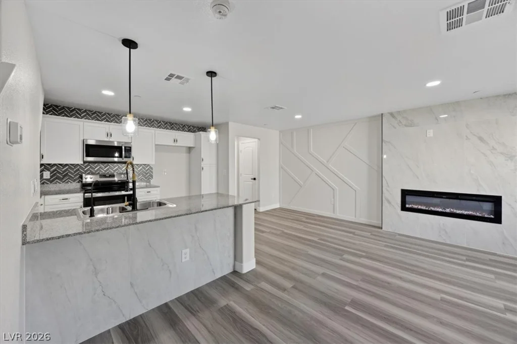 6811 Sage Gold, North Las Vegas, NV 89086