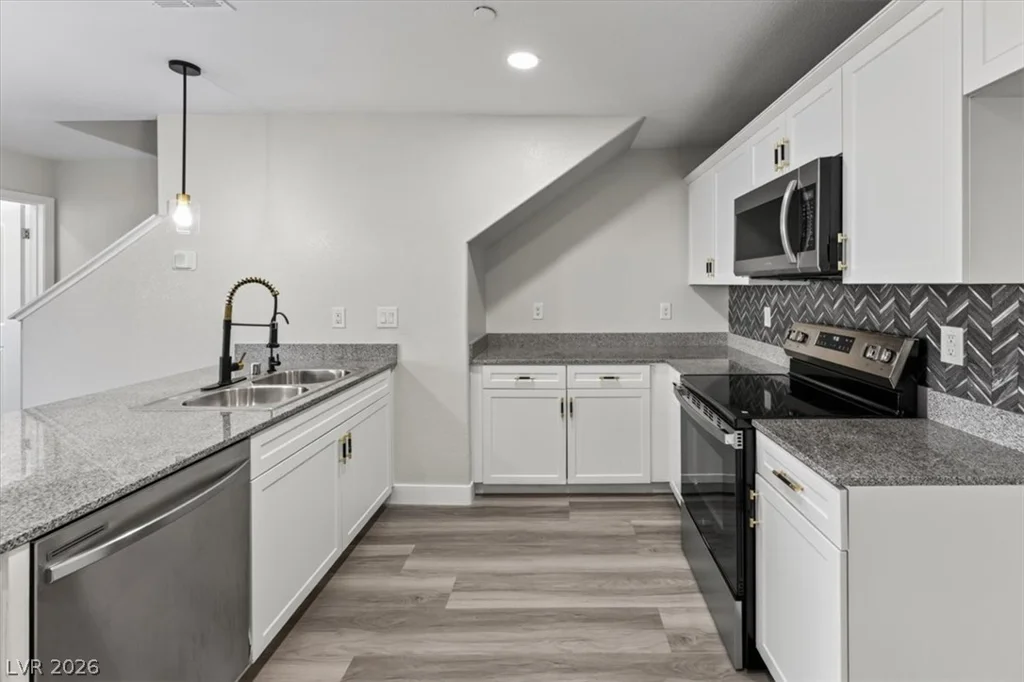 6811 Sage Gold, North Las Vegas, NV 89086