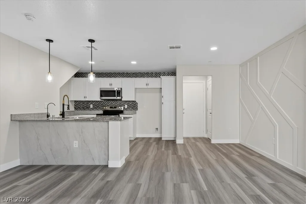 6811 Sage Gold, North Las Vegas, NV 89086