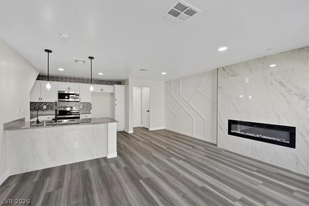 6811 Sage Gold, North Las Vegas, NV 89086