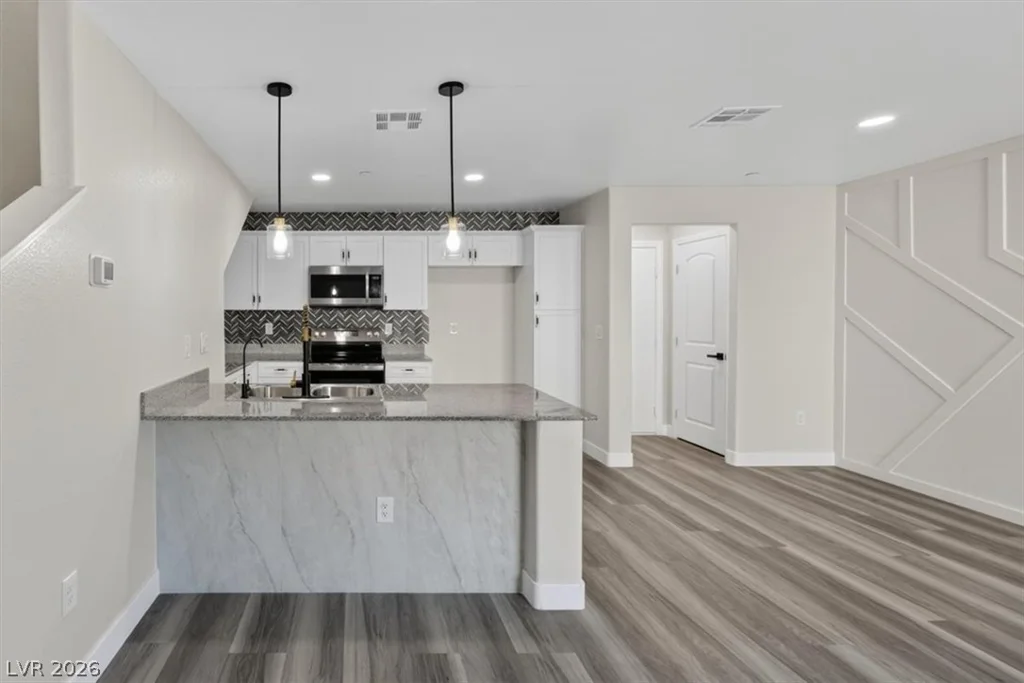 6811 Sage Gold, North Las Vegas, NV 89086