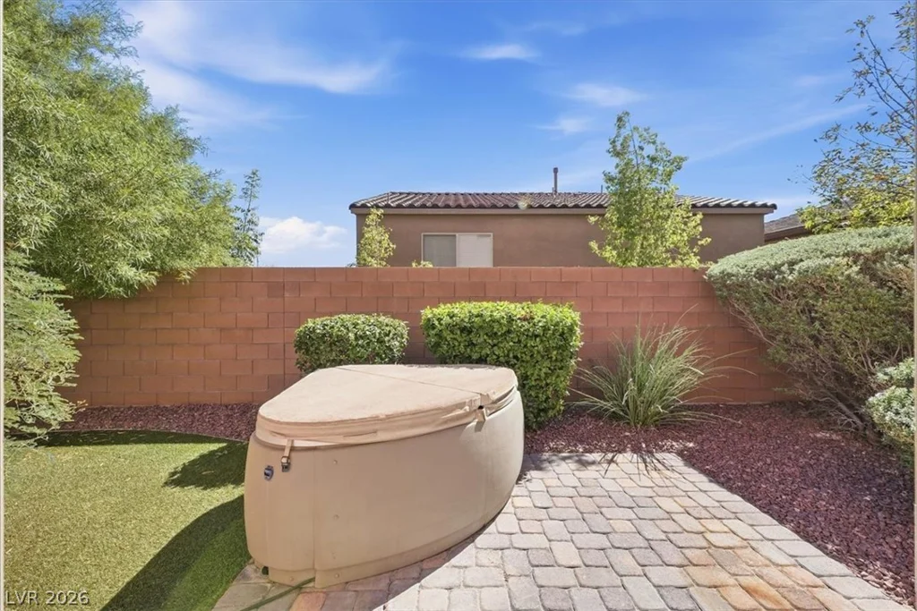 7950 Lost Ranger Peak, Las Vegas, NV 89166